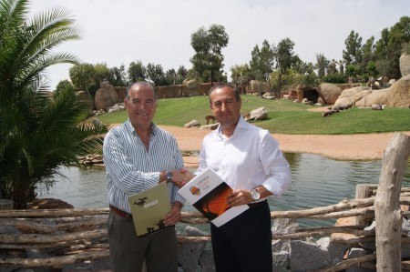 Firma convenio colaboración - Valencia Basket y Bioparc Valencia - 26julio2012